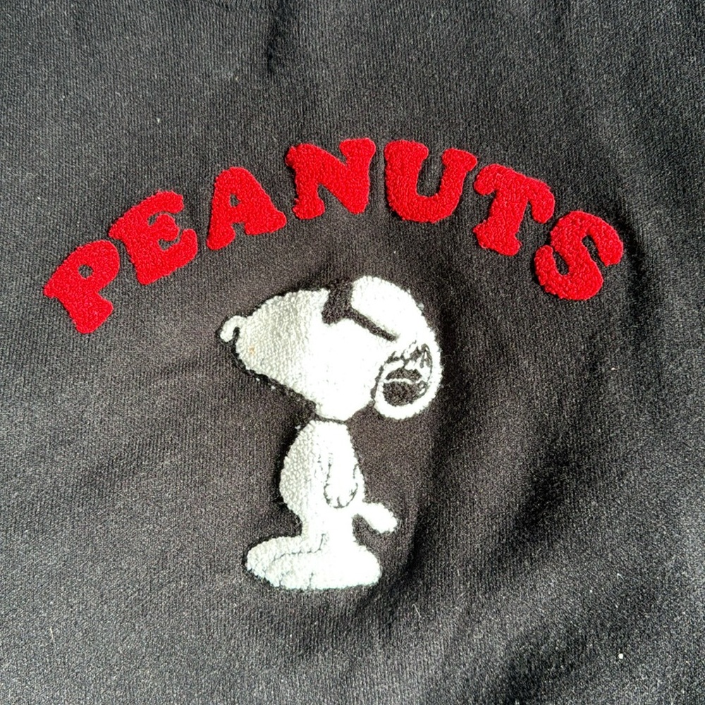 Peanuts sweaters - Picture 2 of 3